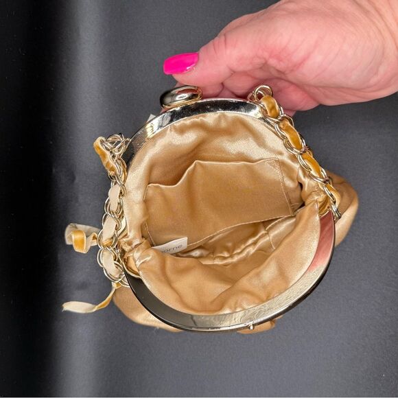 Glamorous Gold Satin Evening Bag with Chain - Picture 4 of 4